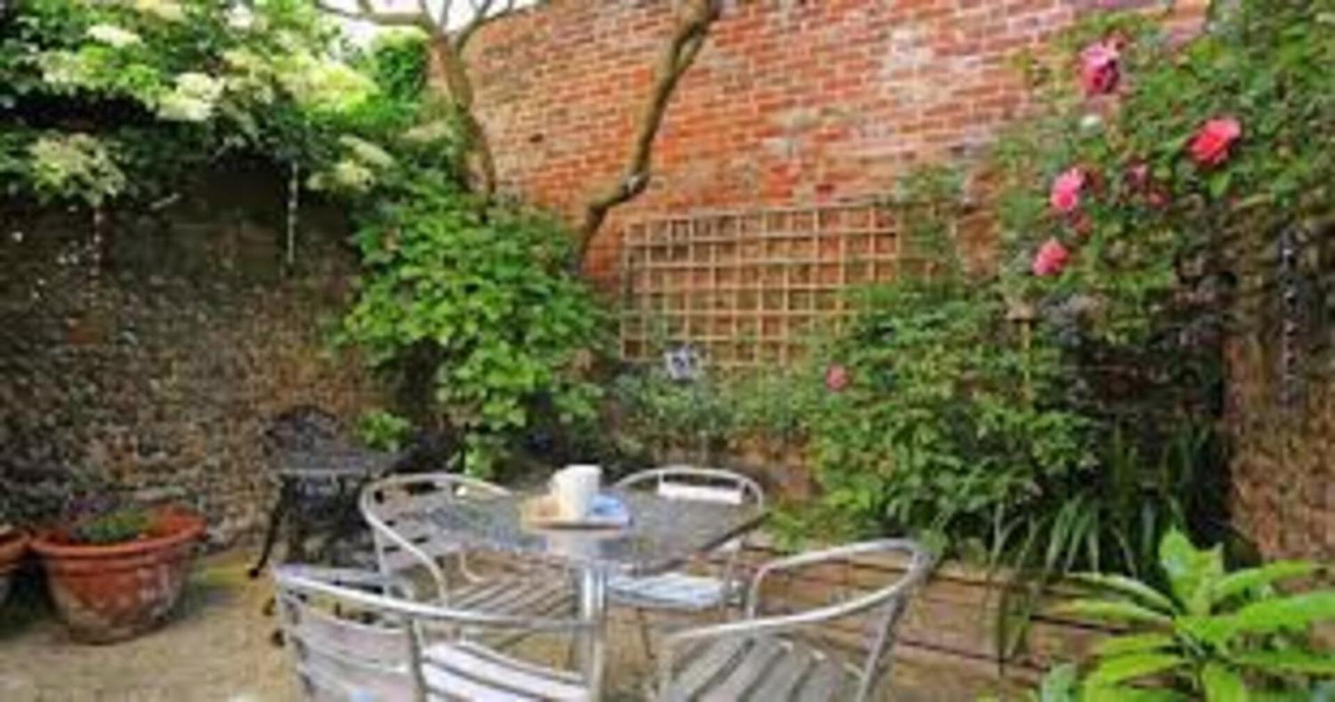 Ann Page Cottage, Aldeburgh Exterior photo